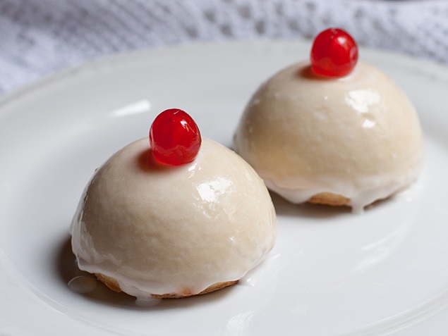 Due minne di Sant'Agata che simboleggiano il seno e la prevenzione del tumore