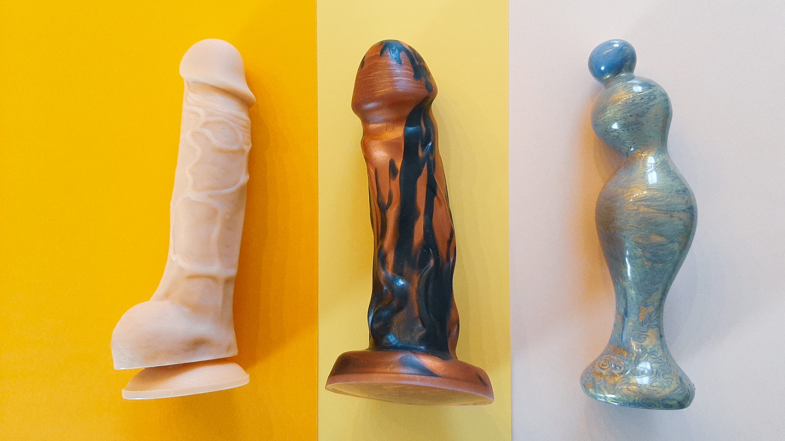 dildo realistico, semi-realistico e dalla forma astratta